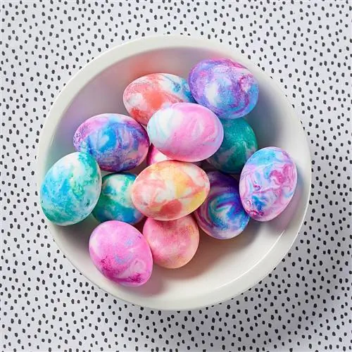миска для украшенных яиц с закрученным эффектом