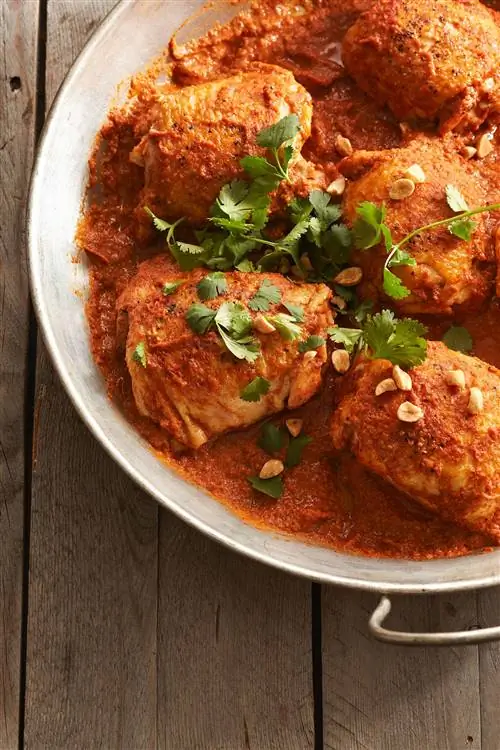 Куриный арахисовый соус (Pollo Encacahuatado)