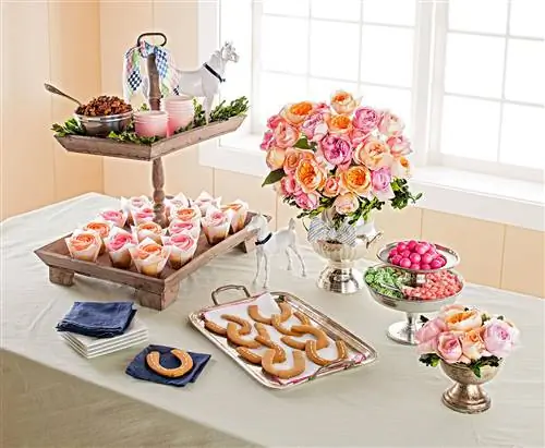 Кентукки Дерби идеи декора вечеринки на столе