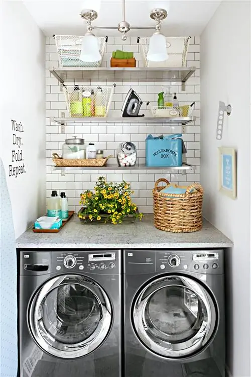 10 лучших пятновыводителей для одежды, постельного белья и обивочной ткани