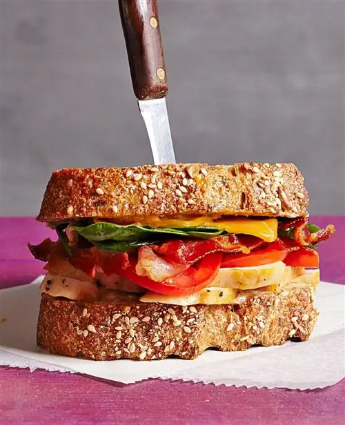 Бекон-Чеддер Chipotle Chicken Panini Бекон-Чеддер Chipotle Chicken Panini