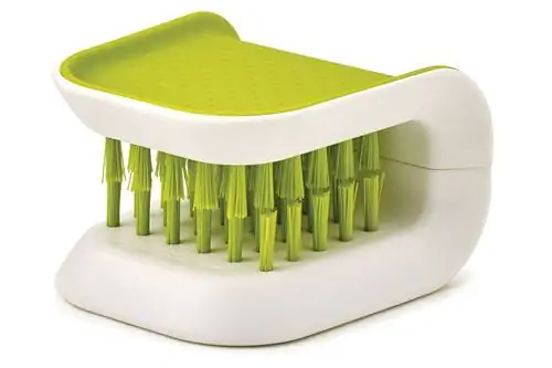 Joseph Joseph BladeBrush Щетка для чистки ножей и столовых приборов Скраб из щетины