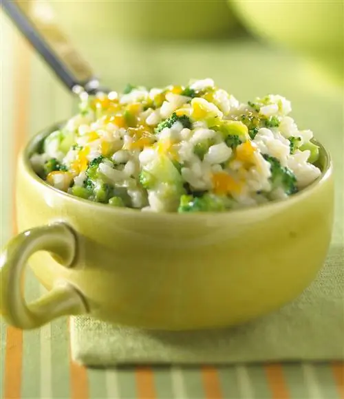 Легкая сырная брокколи и рис