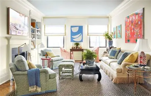 Fraise home tour гостиная с эклектичной мебелью