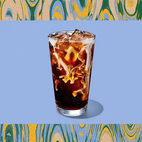 Vanilla Sweet Cream Cold Brew с сиропом из коричневого сахара