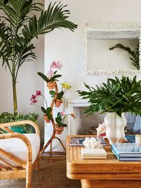 традиционный дом весна 2023