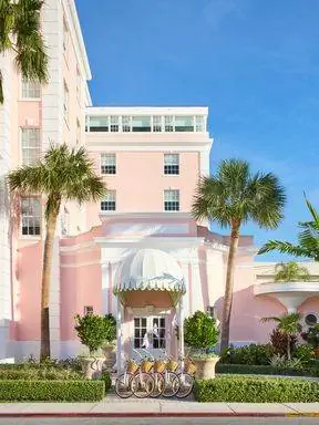 традиционный дом весна 2023