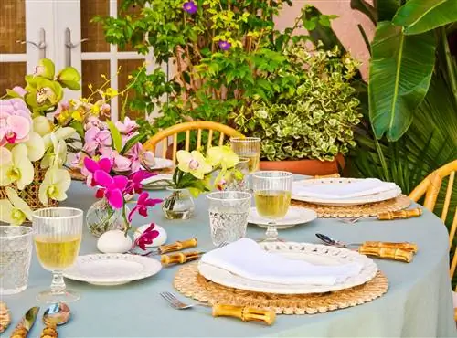 настольный традиционный для дома