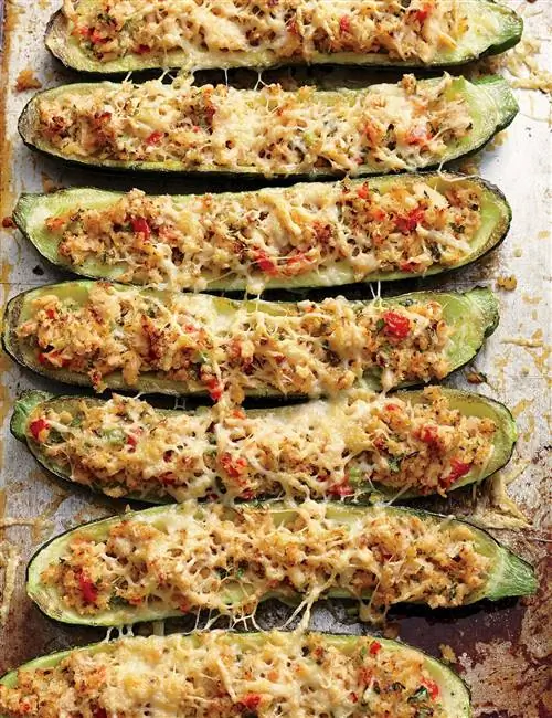 Цукини, фаршированные лососем