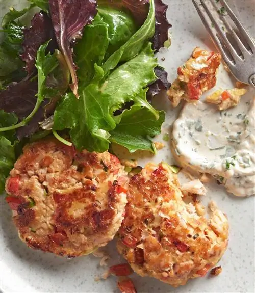 Эти простые рецепты консервированного лосося вкусны для гурманов, но доступны по цене