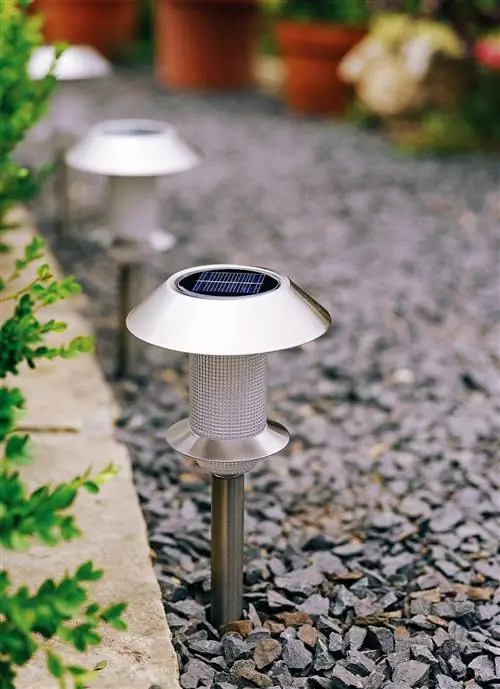 серебряное наружное освещение дорожек