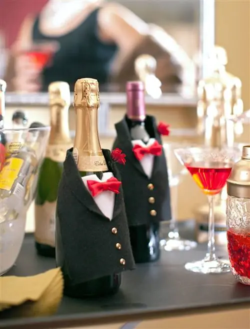 бутылка шампанского смокинг сумки накидки галстуки-бабочки костюмы бар