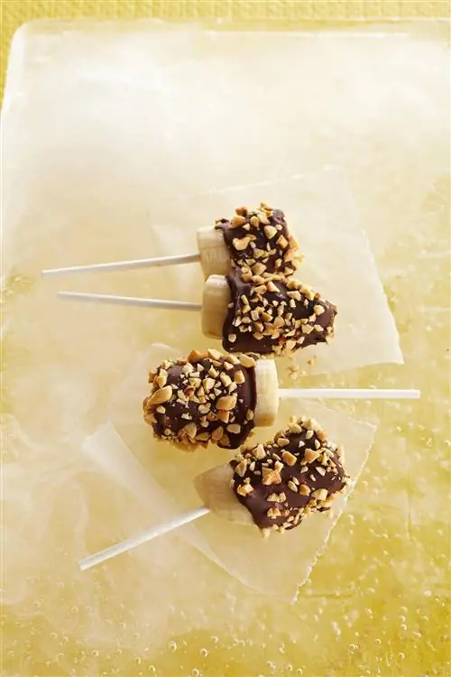 Бананово-ореховые чипсы из темного шоколада