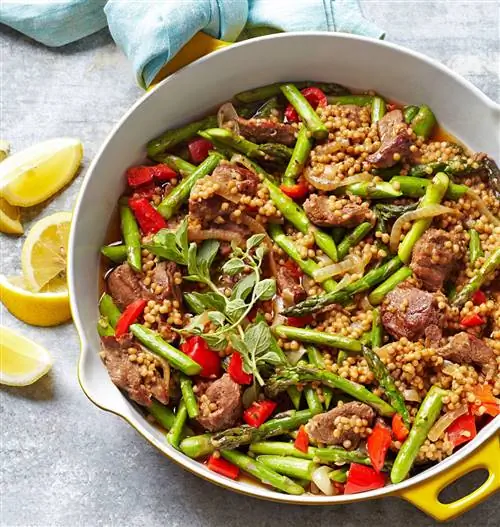 Фатте из баранины со спаржей