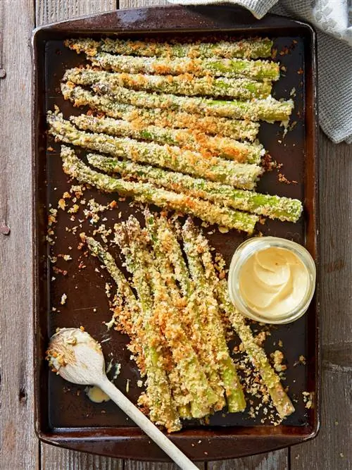 Жареная спаржа панко