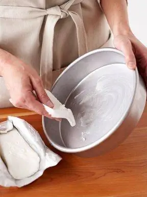 Смазка формы для кекса