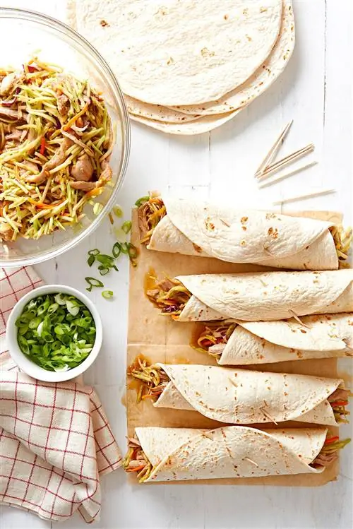 Обертывания из индейки с кунжутом и имбирем