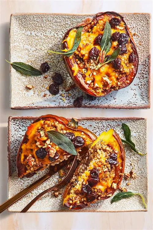 Гречка & Желудь, фаршированная чеддером