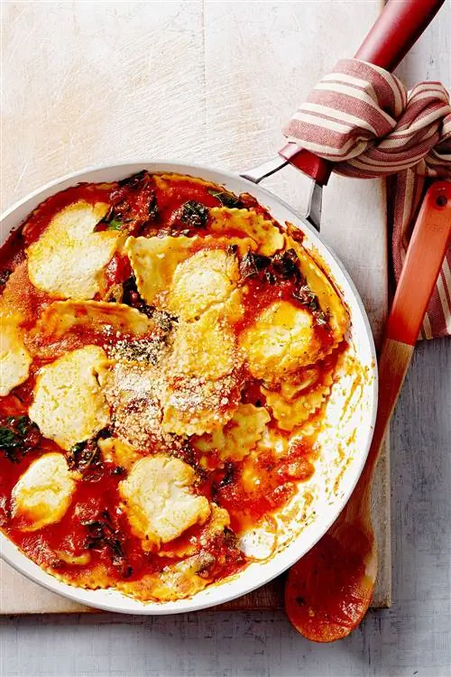 Лазанья с равиоли с лесными грибами