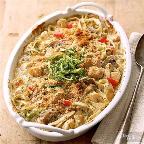 Сливочная запеканка из курицы и брокколи Сливочная запеканка из курицы и брокколи