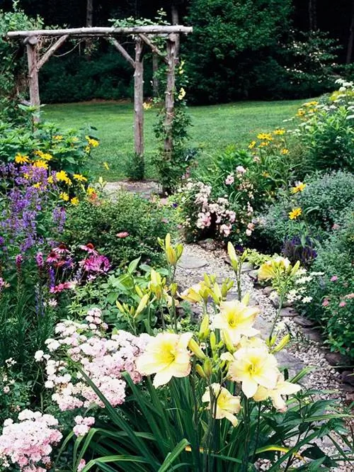 Розовый с фиолетовым и желтым