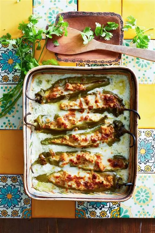 Чили Хэтч с начинкой из курицы