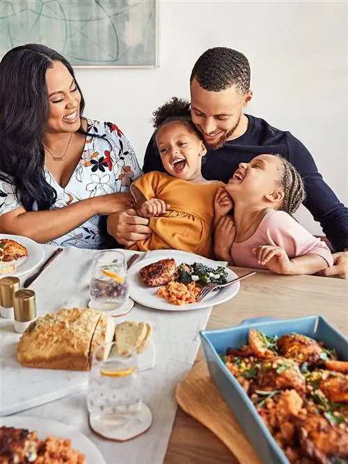 Для Ayesha Curry еда нуждается в большом вкусе, чтобы набрать очки