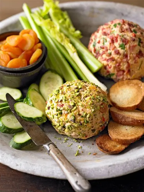 Сырные шарики с беконом и чеддером Сырные шарики с беконом и чеддером