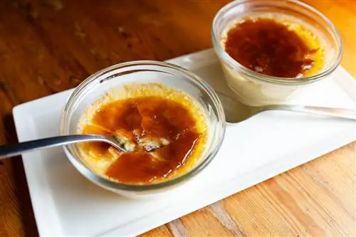 Крем-брюле из 3 ингредиентов так же прост (и вкусен), как кажется