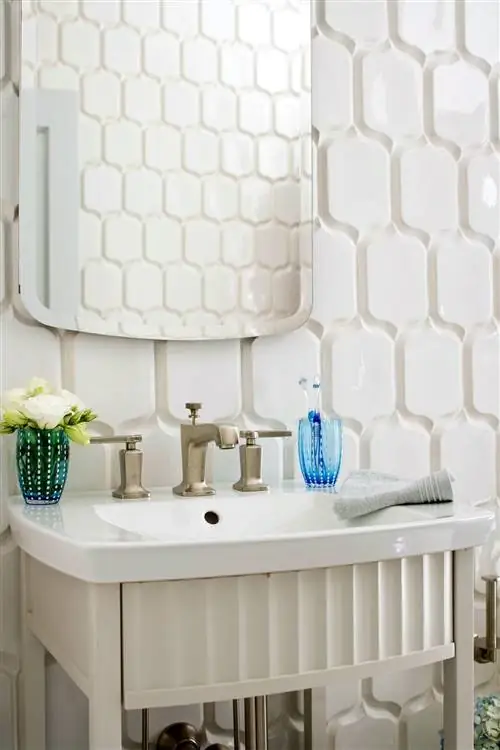 Художественная плитка в ванной