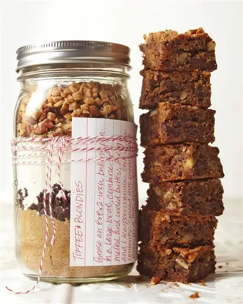 ириски блондинки в банке