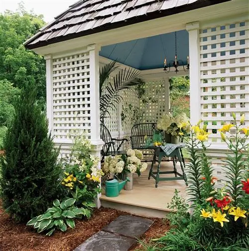 патио с решетчатым покрытием