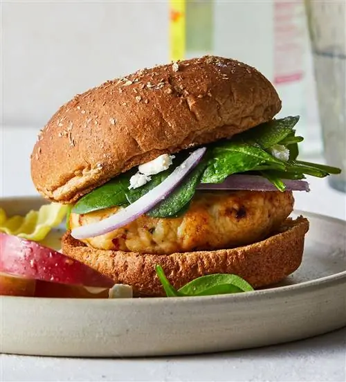 Греческие бургеры из индейки, обжаренные на воздухе