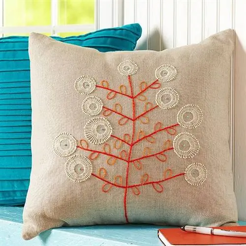 подушка из дерева