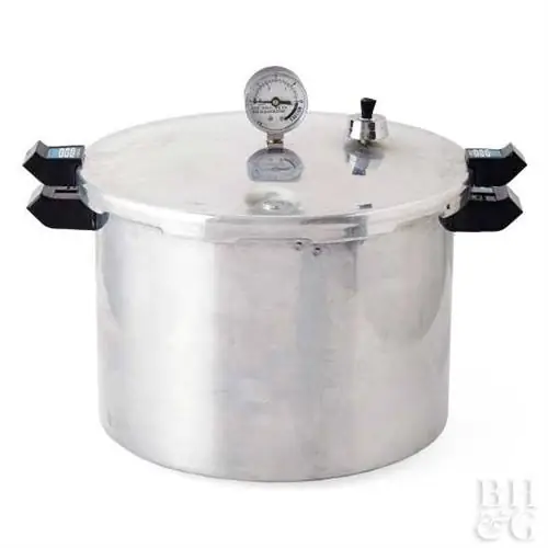 Консервная машина с циферблатным манометром для домашнего консервирования