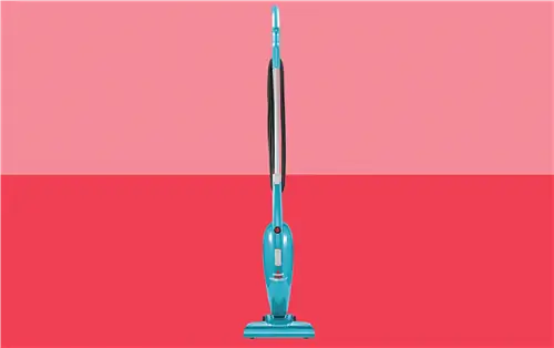 Пылесос Bissell Stick, который мы назвали «Лучшей доступной моделью», по мнению покупателей, «творит чудеса»