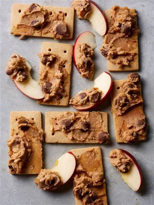 Соус из теста для печенья с арахисовым маслом и шоколадом