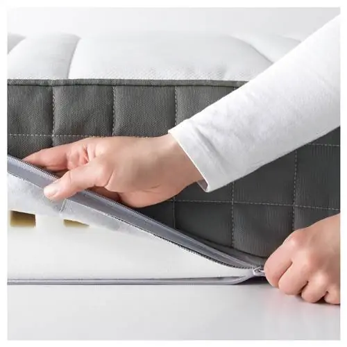 Застегнуть матрас на молнию