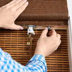используйте оборудование для установки бамбуковых жалюзи