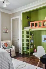 детская спальня с двухъярусной кроватью зеленого цвета