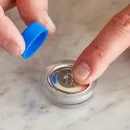 пришивание пуговицы к пуговице