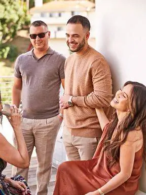 люди веселятся на вечеринке