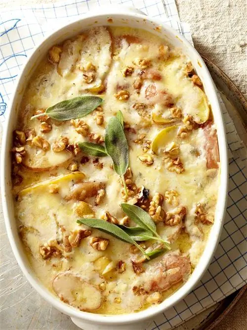 Картофель с грецким орехом и шалфеем в панировке