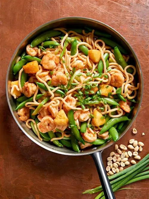 Креветки терияки и жаркое с лапшой