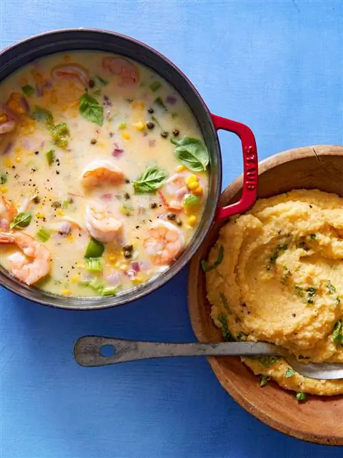 Похлебка из креветок с большим базиликом