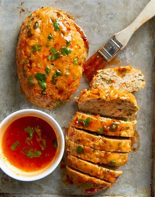 Быстрый или медленный тайский мясной рулет из индейки