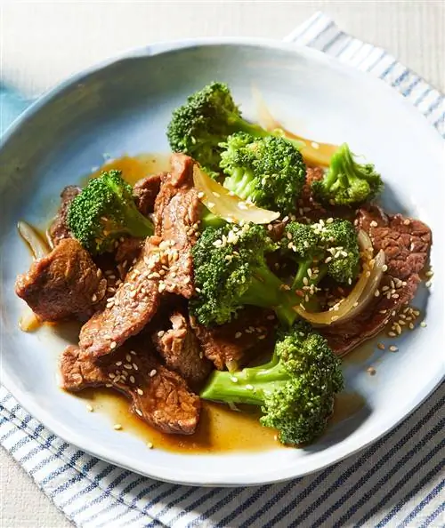 13 полезных рецептов быстрого приготовления вкусных блюд в горшочках