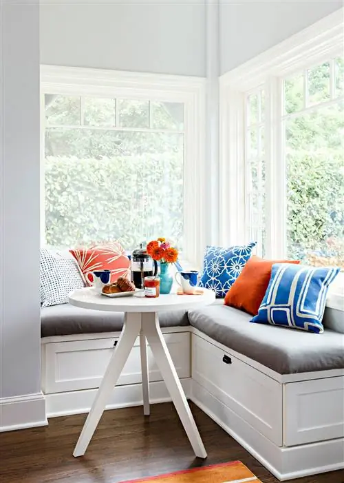 угловая скамья на кухне