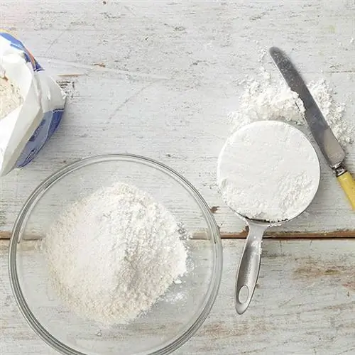 Разница между выпечкой из неотбеленной и отбеленной муки