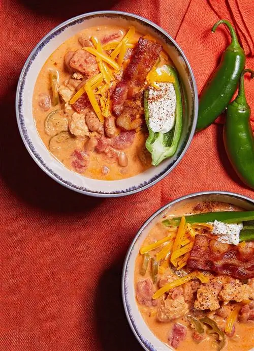 Slow Cooker Jalapeño Popper Chili